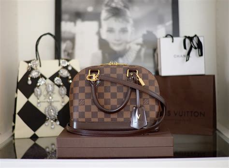 Louis Vuitton Alma bb reviews